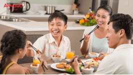 Chế độ dinh dưỡng ngày Tết thế nào để trẻ đủ dinh dưỡng