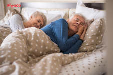 Vì sao càng lớn tuổi càng khó ngủ